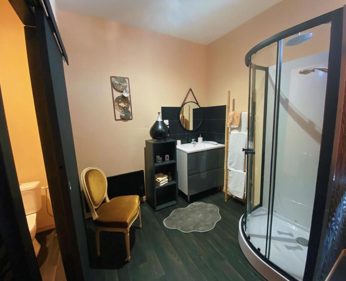 Gueugnon Chambres D'Hote Au Chapeau Claque Cabaret מראה חיצוני תמונה